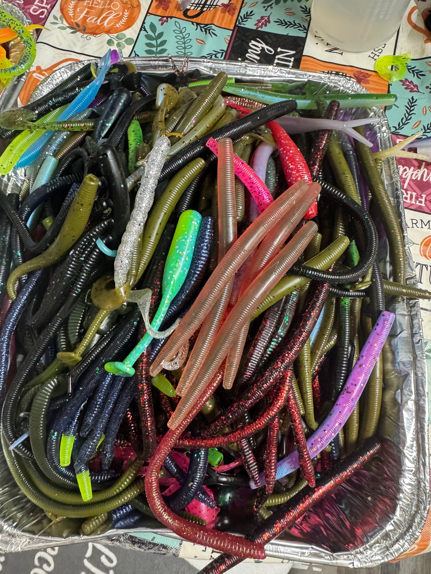 Leo Special. 40 Assorted Color baits