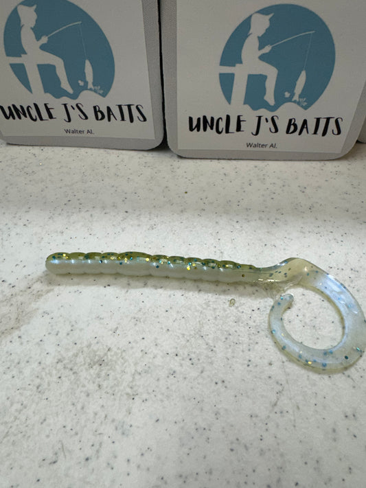 7.5” Curly Tail